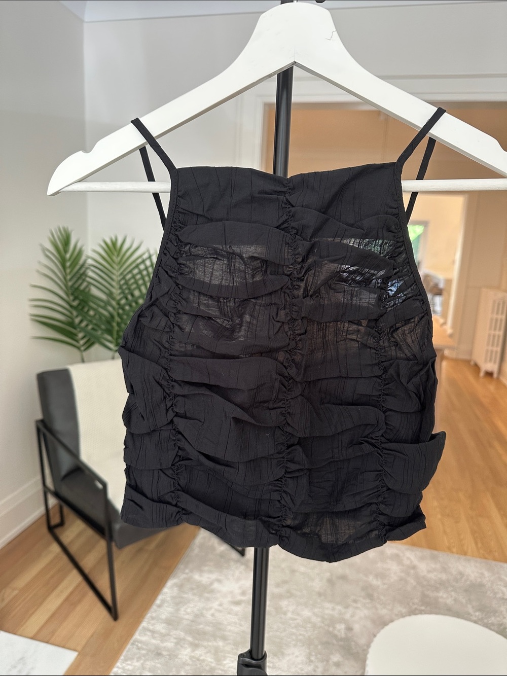 H&M Black Ruffled Spaghetti Strap Crop Camisole